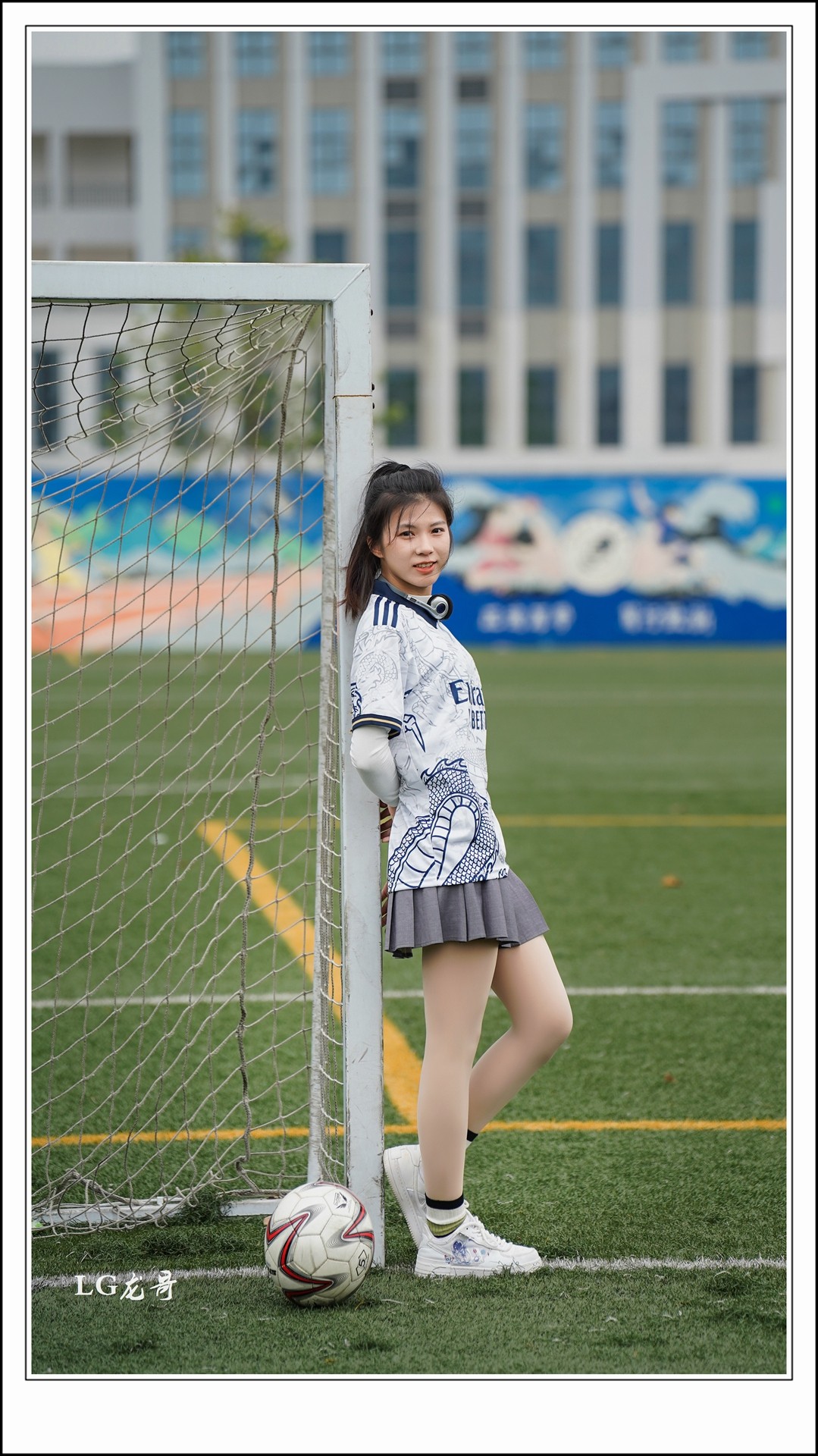 《春满校园系列》之九 小玉