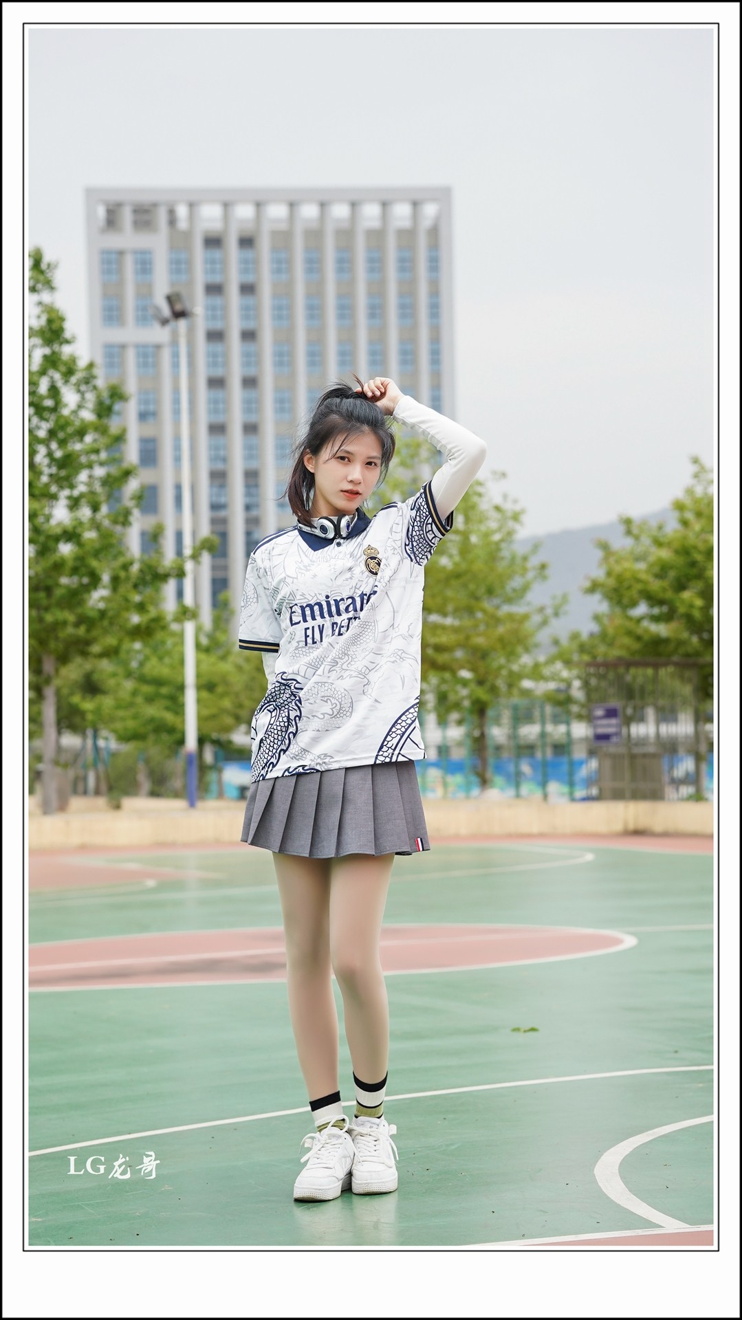 《春满校园系列》之九 小玉