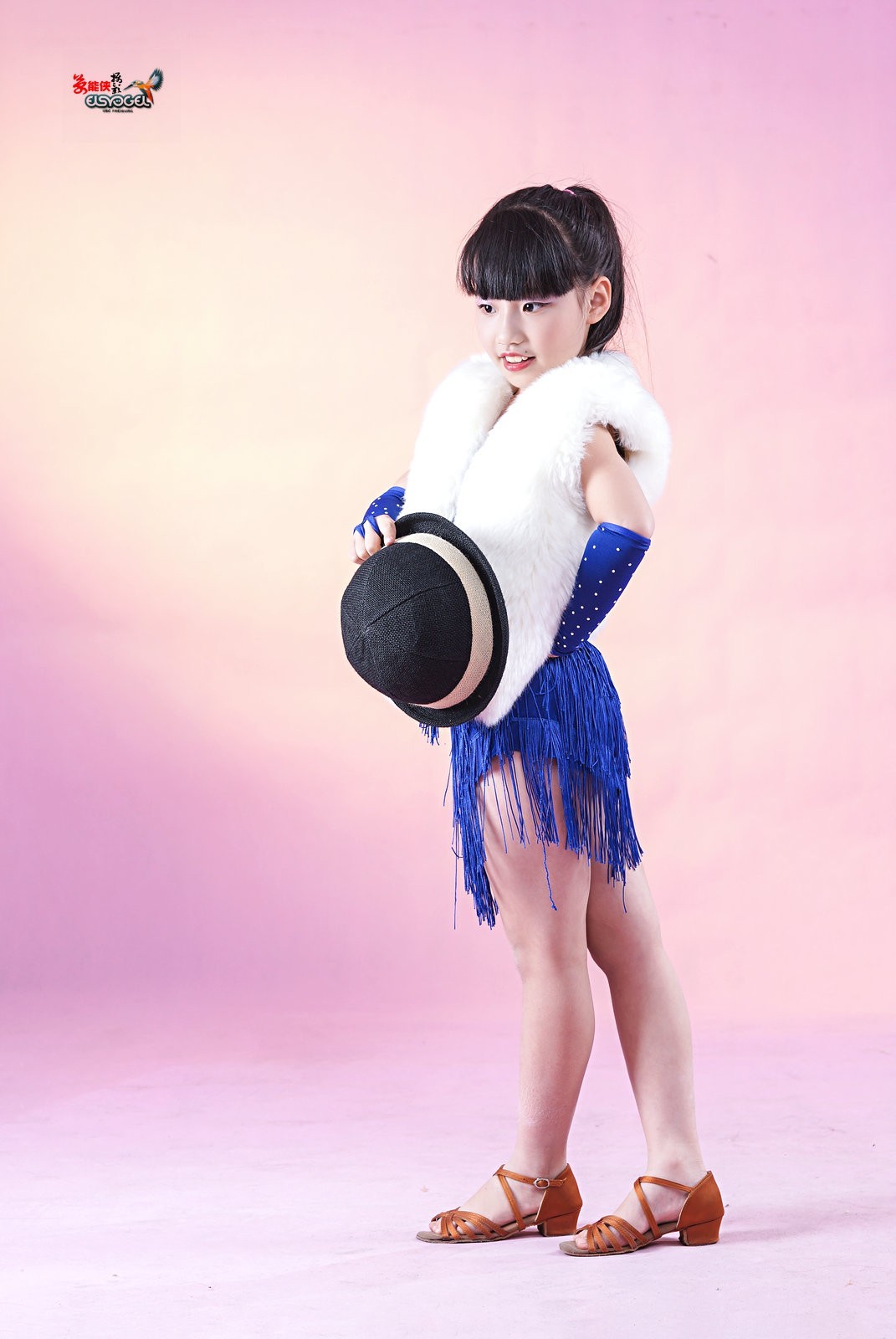 【可爱的小女孩】 ---莎莎