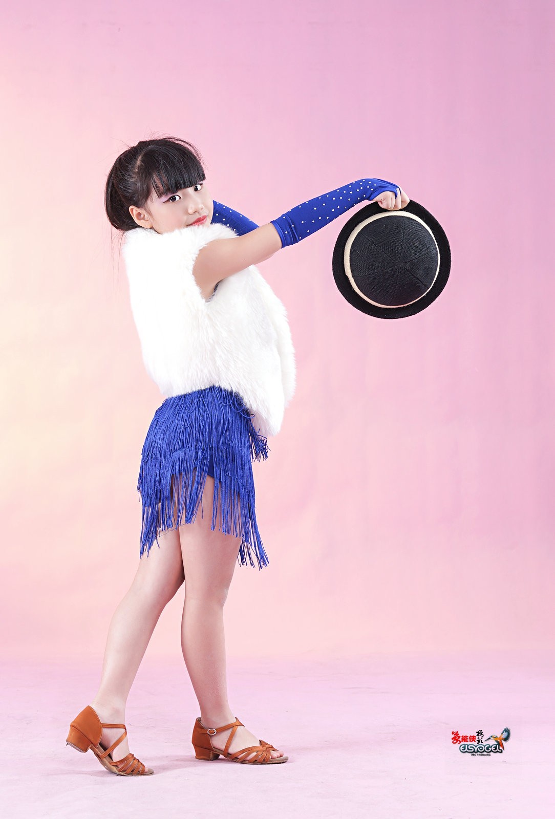 【可爱的小女孩】 ---莎莎