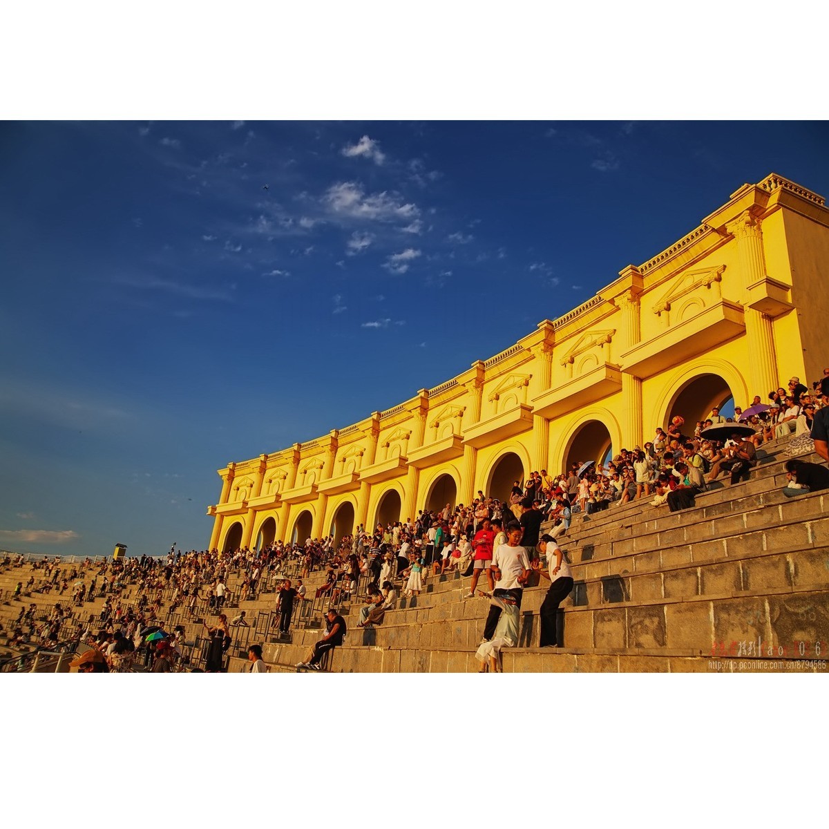 傍晚的银川览山公园