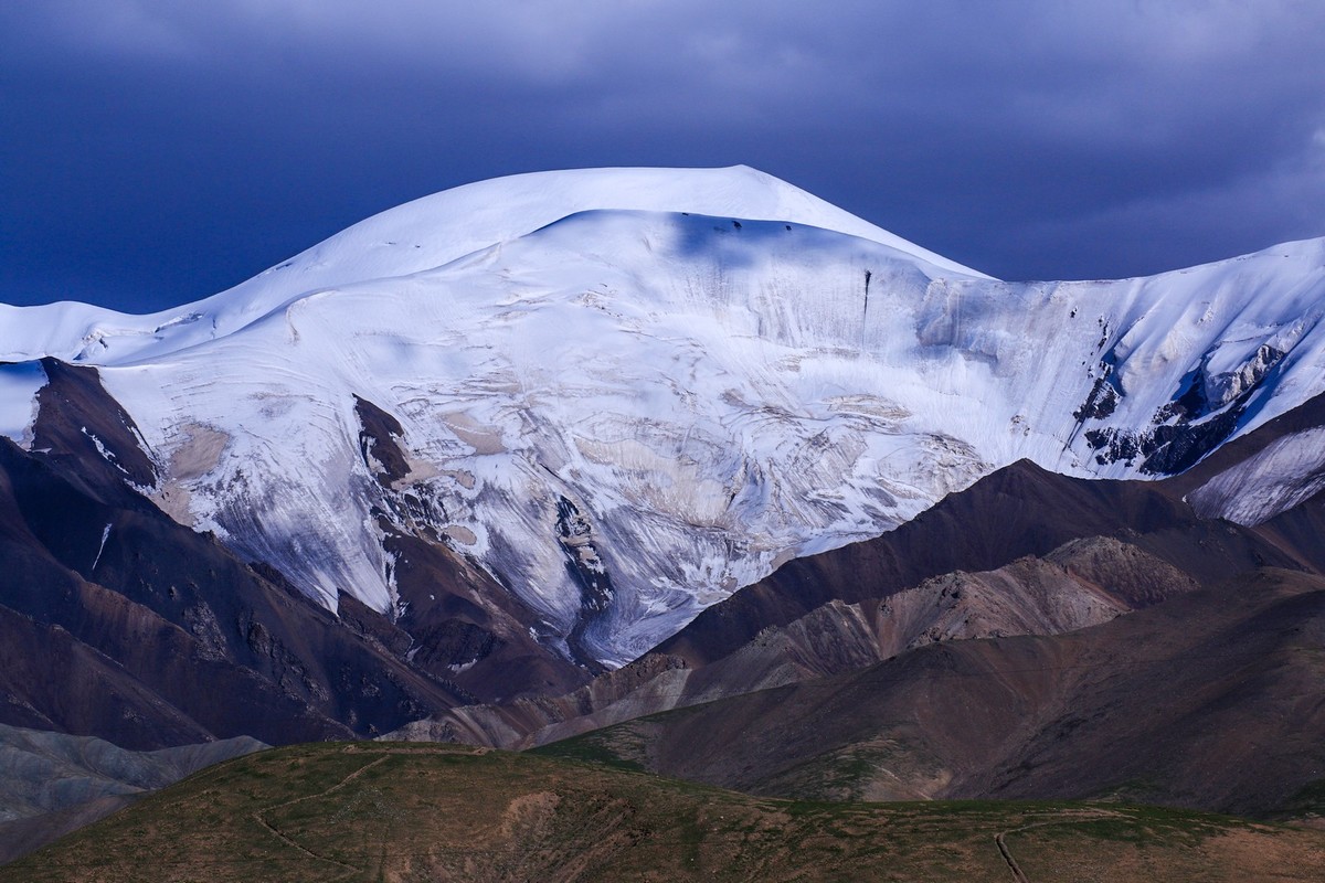 雪山大地