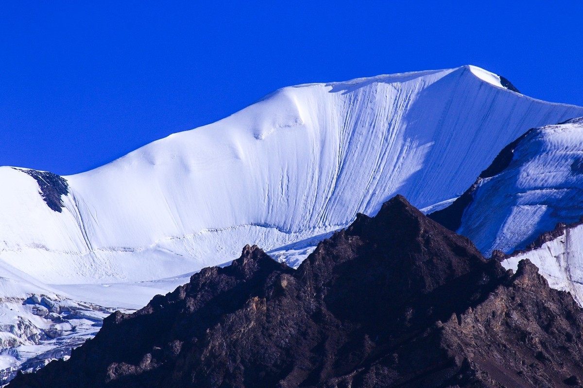 雪山大地
