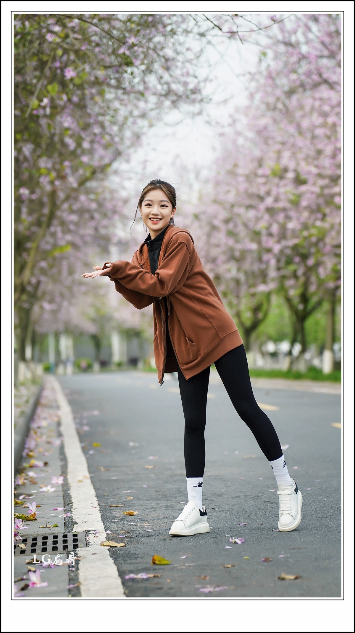 《春满校园系列》之八 彦彦