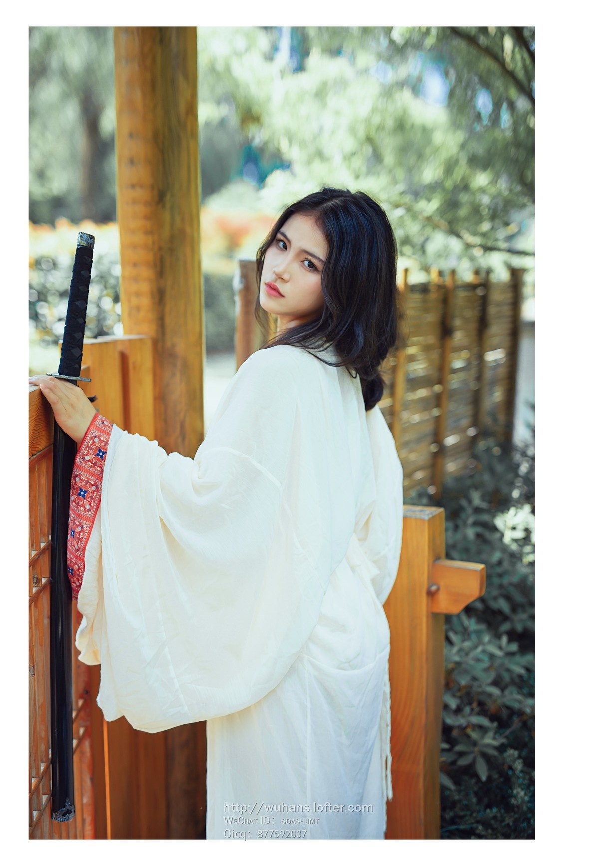 武汉摄影大叔-古装美女拍摄-地点：沙湖公园 镜头：50mm 补光：反光板x1