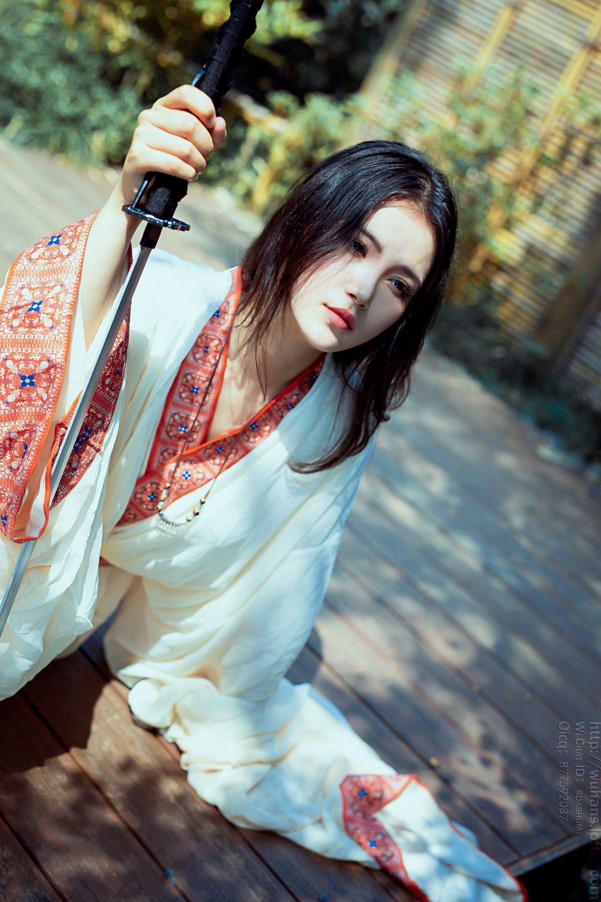武汉摄影大叔-古装美女拍摄-地点：沙湖公园 镜头：50mm 补光：反光板x1
