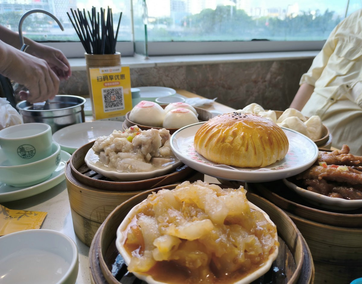 2024夏 海南环岛行（99）尝到了海南正宗的老爸茶