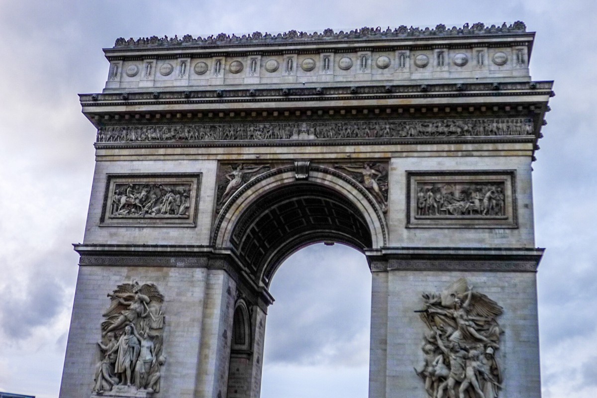 摄影“凯旋门”--祝师友春安！！！