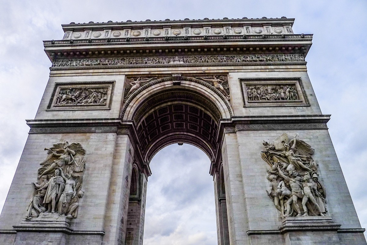 摄影“凯旋门”--祝师友春安！！！