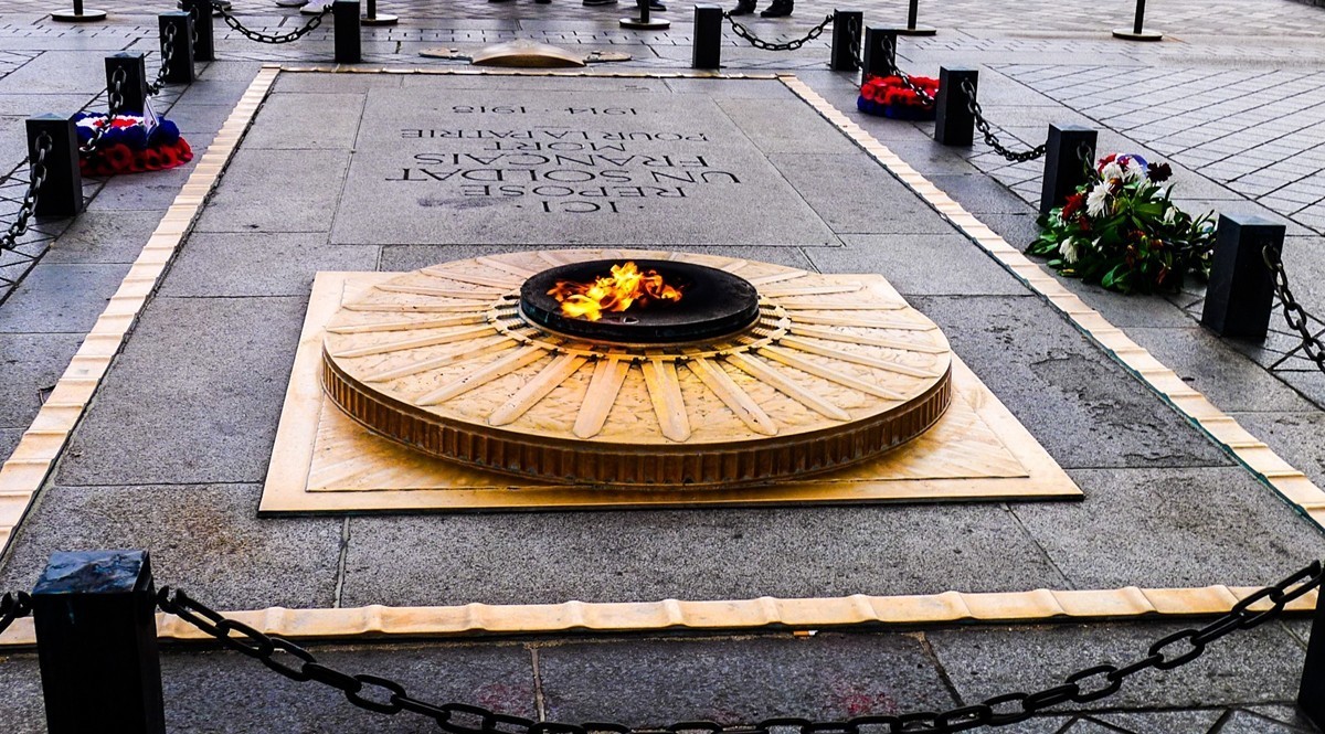 摄影“凯旋门”--祝师友春安！！！