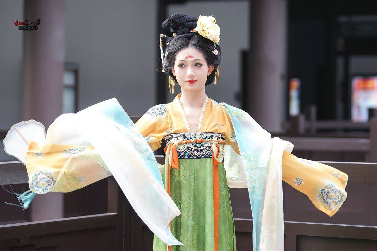 【唐风少女】---小覔