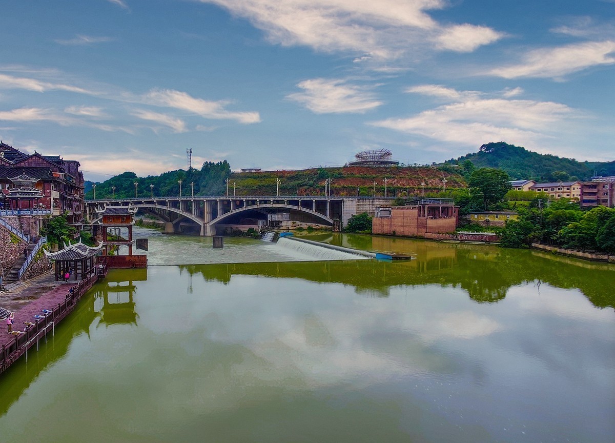 蜀滇黔渝鄂骑游随拍12——下司古镇和西江苗寨视角