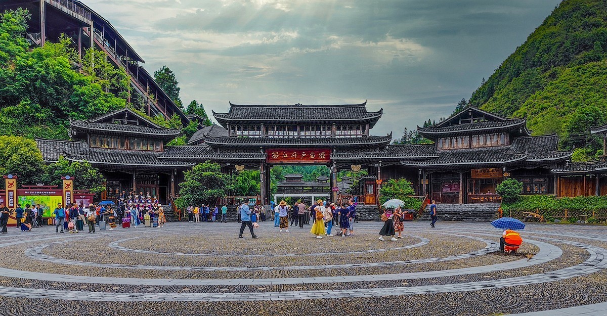 蜀滇黔渝鄂骑游随拍12——下司古镇和西江苗寨视角