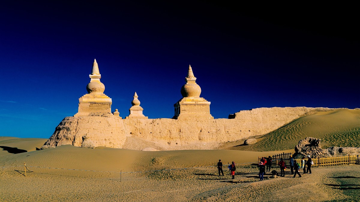 封存千年文明一一额济纳旗黑城遗址