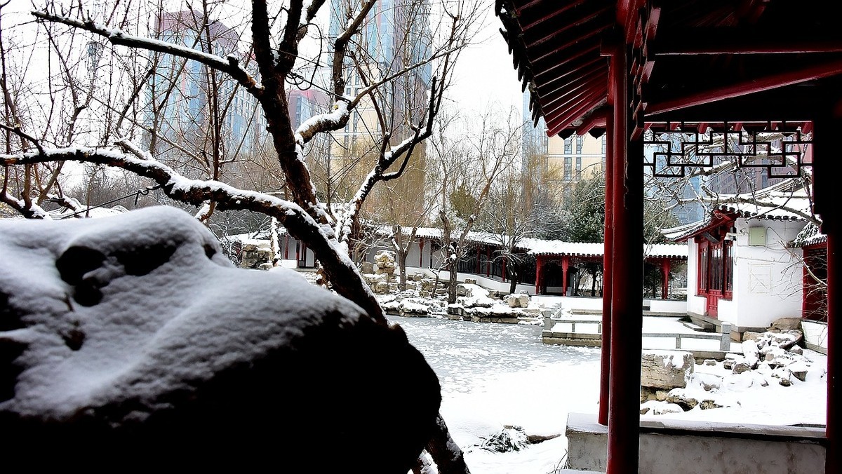石门雪景
