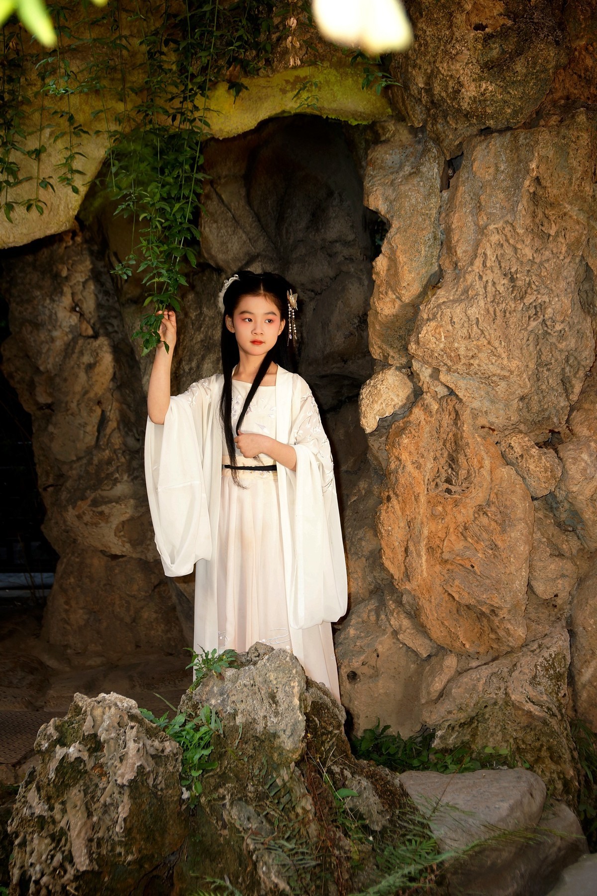 汉口里古装的小美女