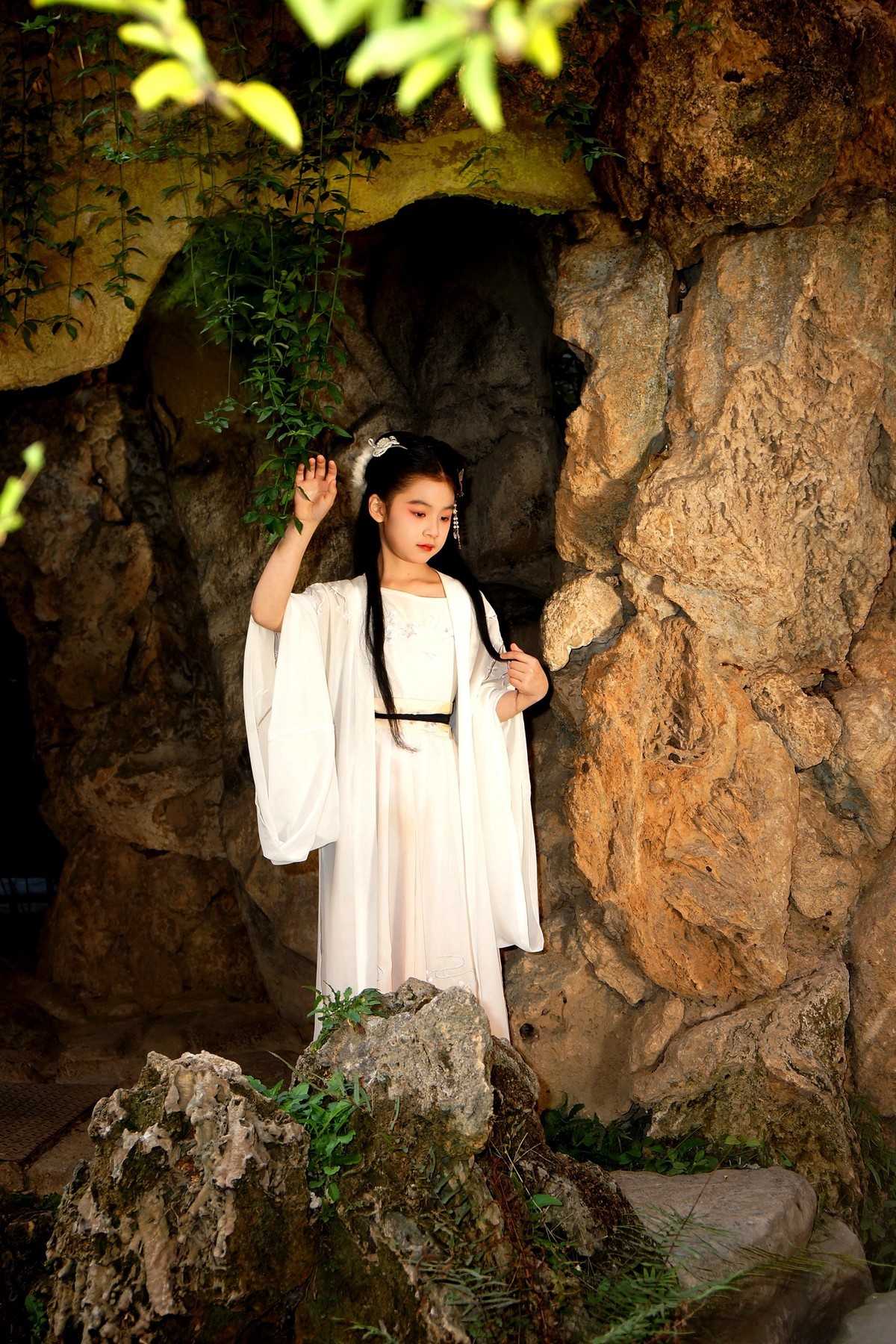 汉口里古装的小美女