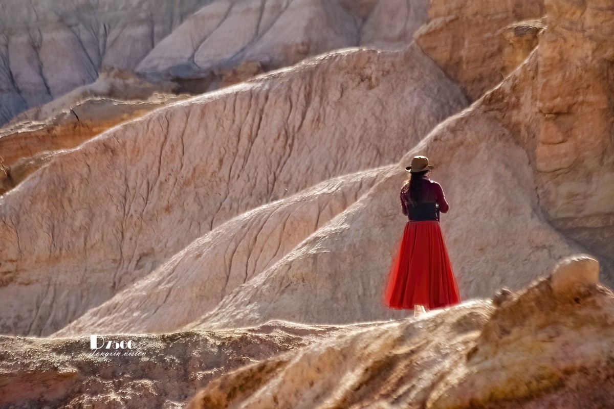 南疆行——克孜尔魔鬼城红石林（4）