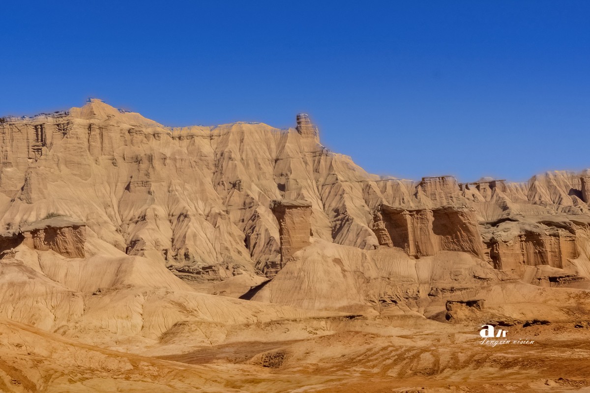 南疆行——克孜尔魔鬼城红石林（4）