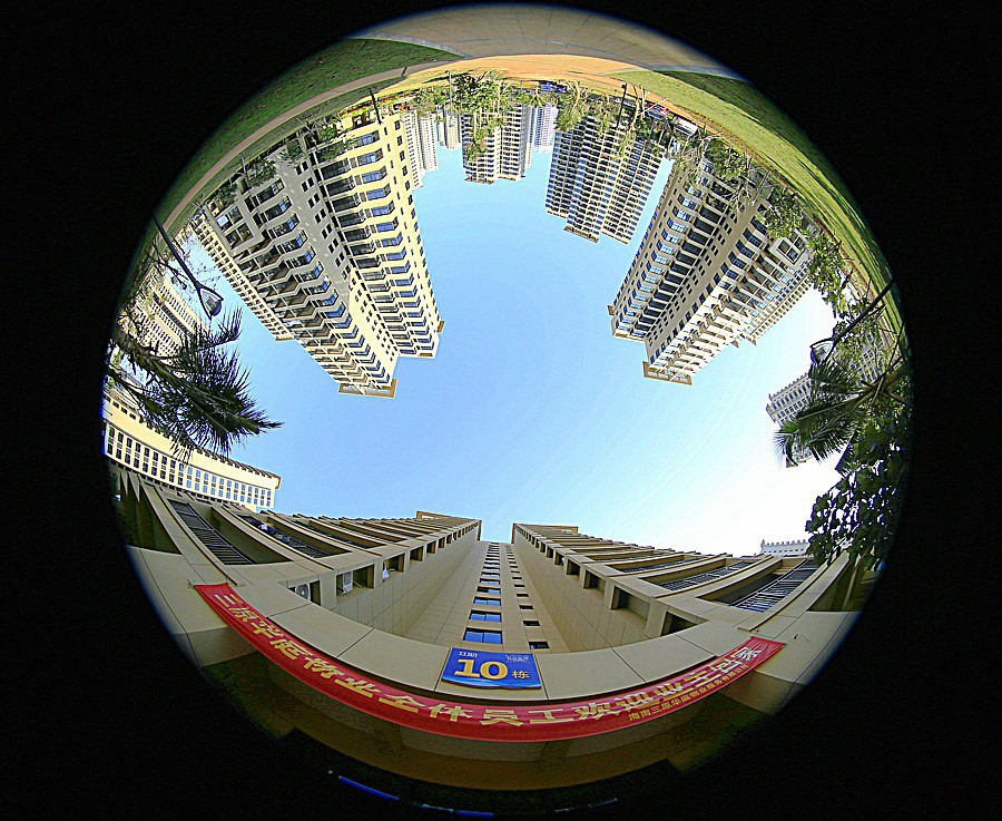 《不老松：忆海南游记》-长島兰湾二期壮观的大门和老朽住的海景楼[10栋]！