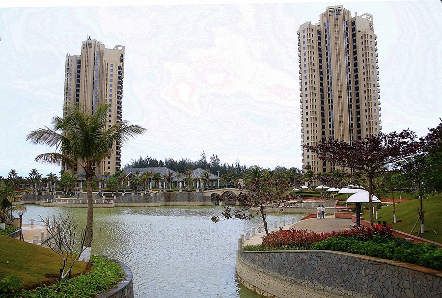 《不老松：忆海南游记》长島兰湾（01）环境优美，外有海景，内似花园。真是休闲养老之