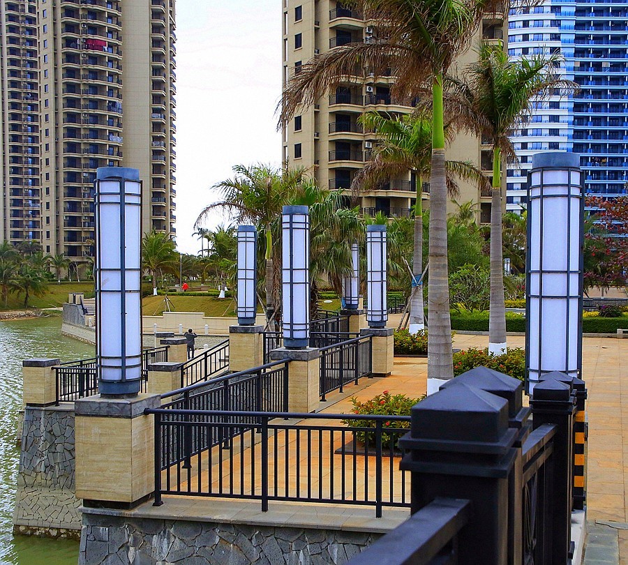 《不老松：忆海南游记》长島兰湾（02）环境优美，外有海景，内似花园。真是休闲养老之