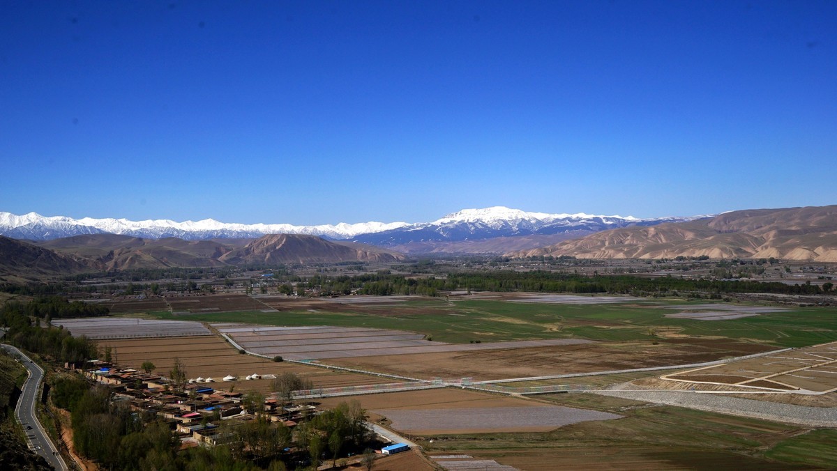 甘肃武威-天梯山