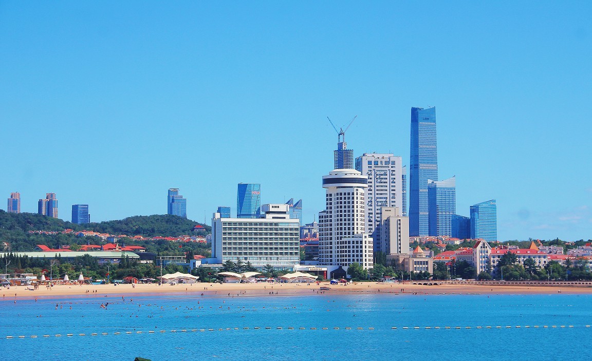 国庆周末特刊《岛城风景与节日里的美女》祝大家节日愉快！万事如意！