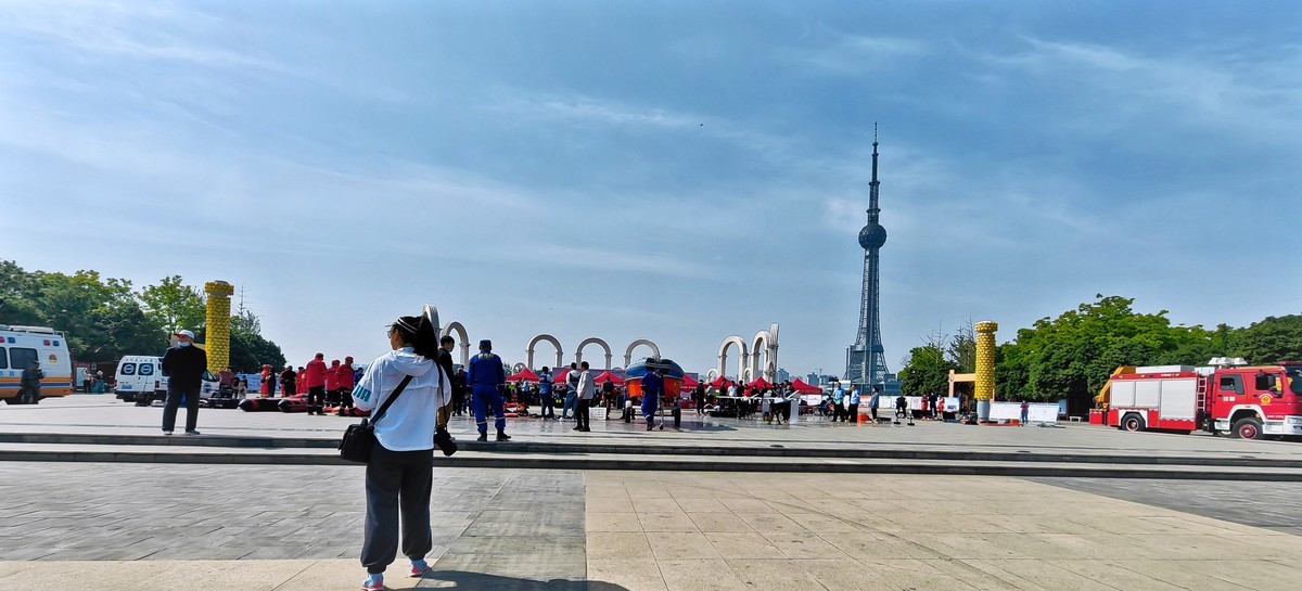 遛弯回家路上随拍（手机版）