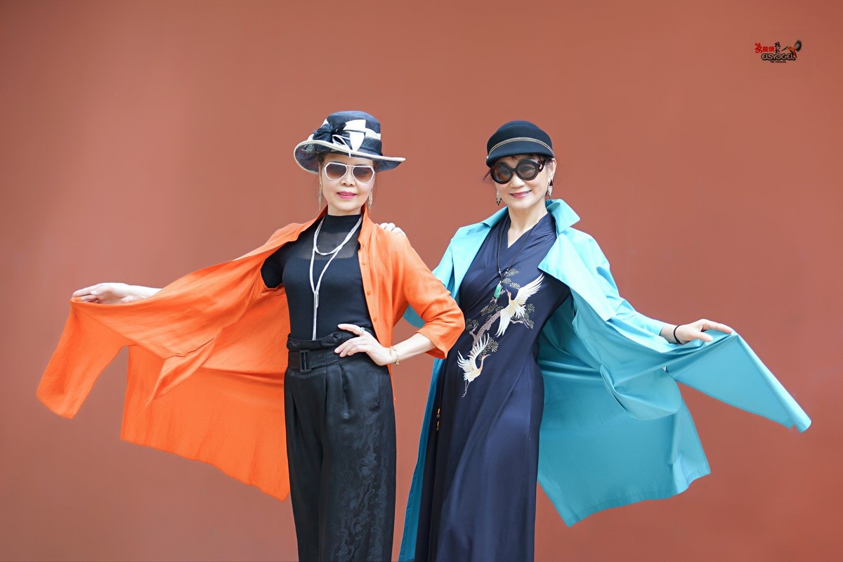 【春日红墙·四大美女】---梁祝、蝴蝶、英、弓长