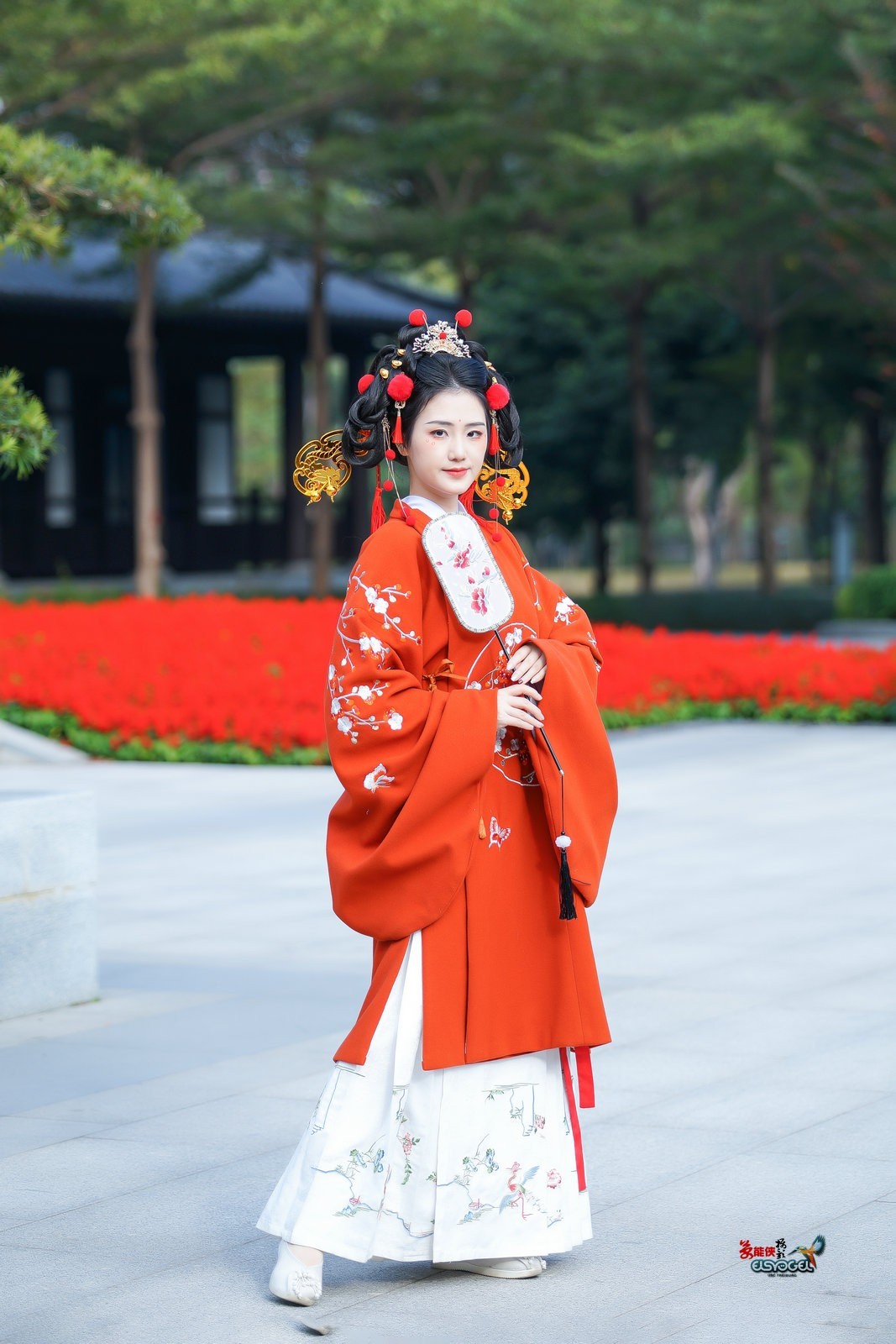 【春日财神少女】--- 半鹿