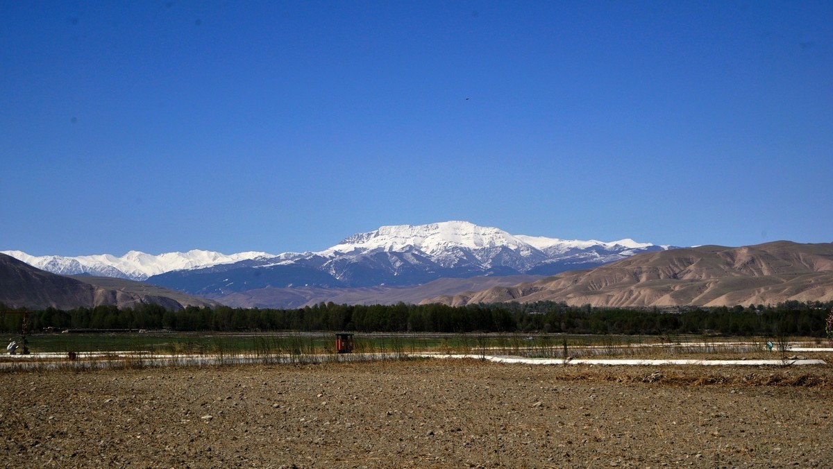 甘肃武威-天梯山
