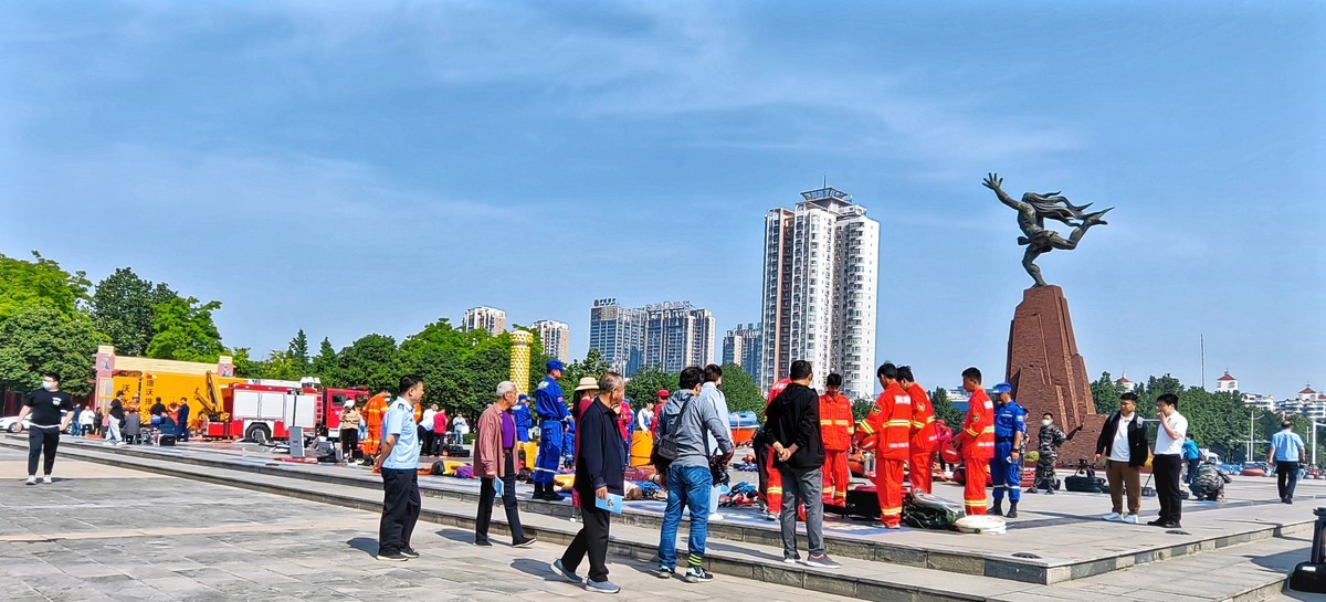 遛弯回家路上随拍（手机版）