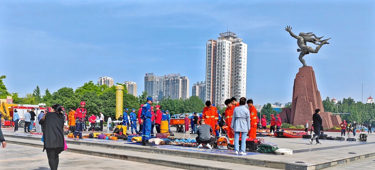 遛弯回家路上随拍（手机版）