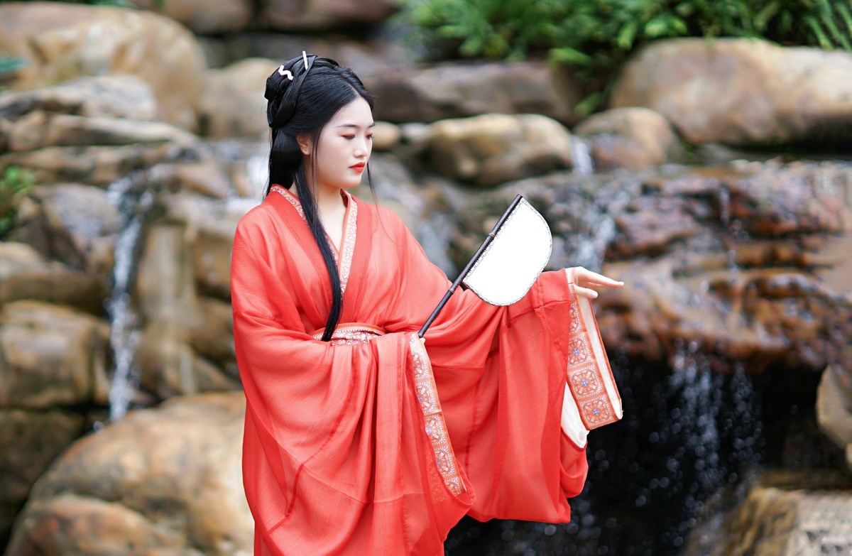 【古装战袍淑女】--广香