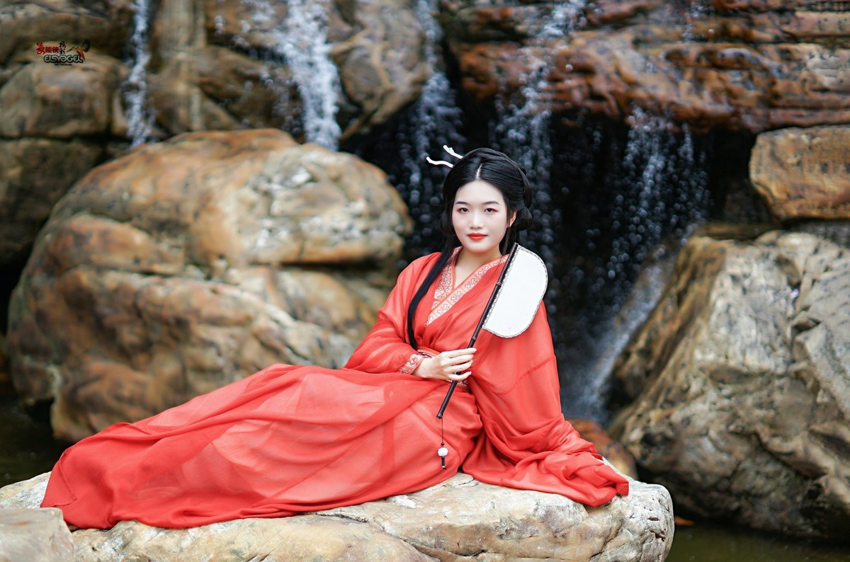 【古装战袍淑女】--广香