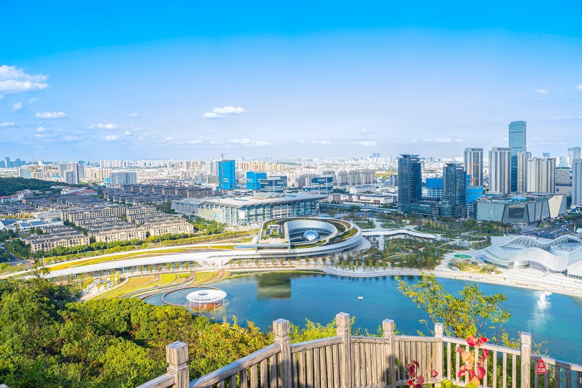 狮山之巅观菇苏新貌