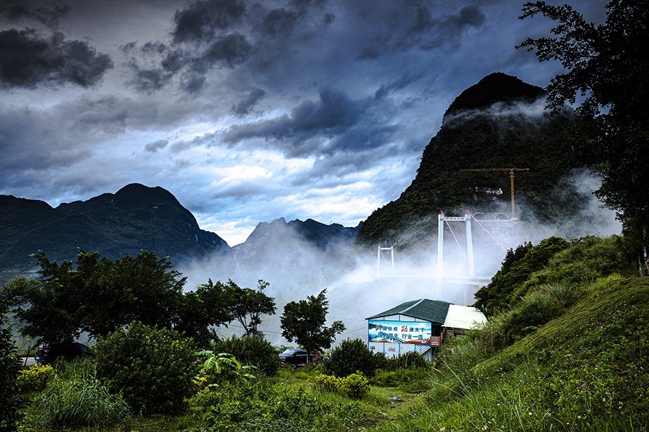 在建中的乌蒙山特大桥