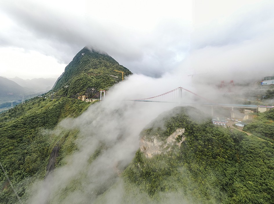 在建中的乌蒙山特大桥