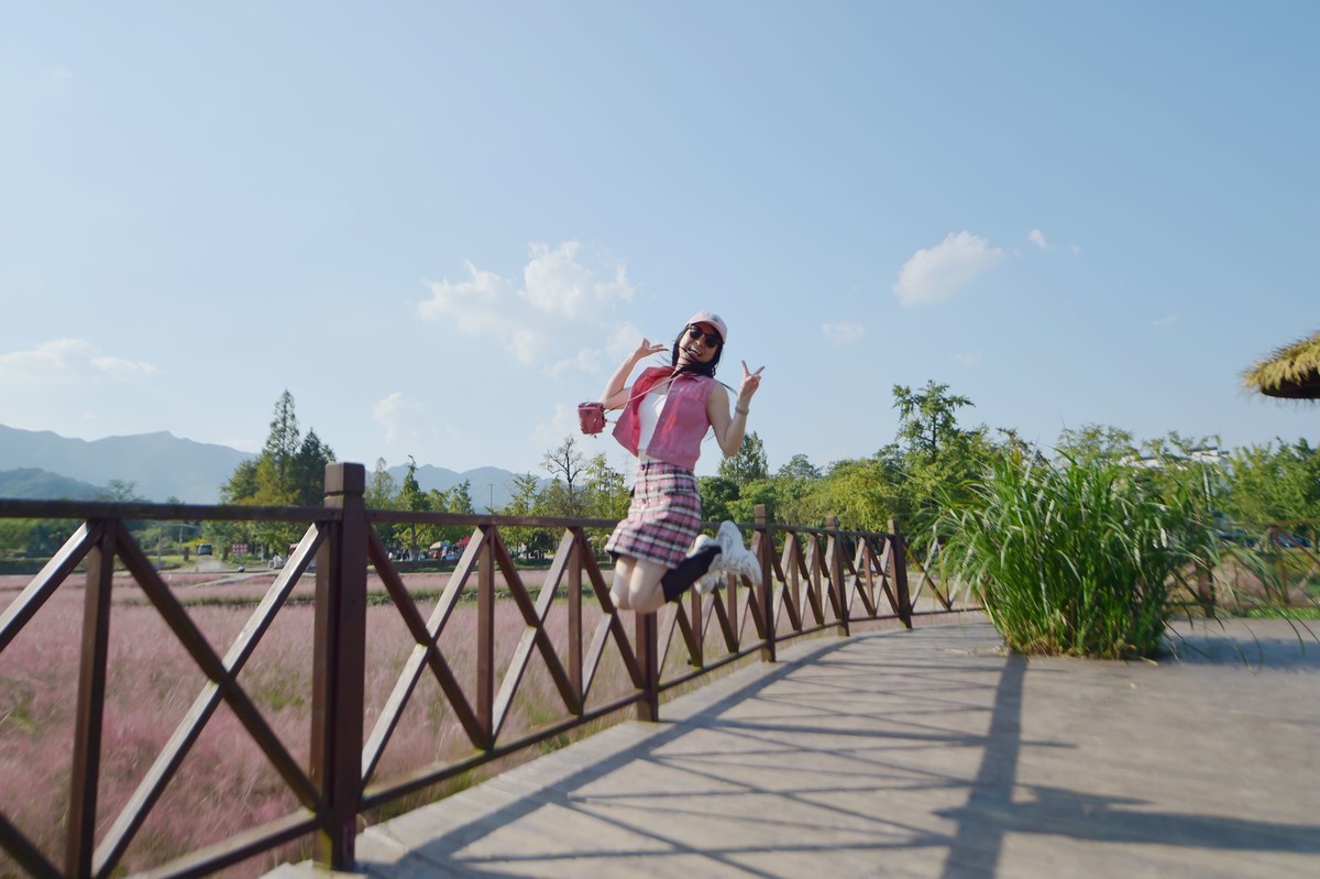 致自己之八：中年少女也可以在皖南的粉黛里风情万种！14-24原片直出