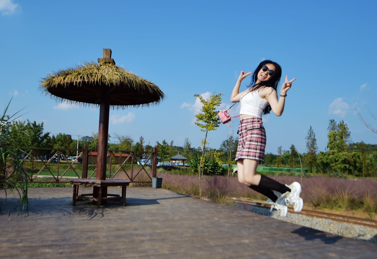 致自己之八：中年少女也可以在皖南的粉黛里风情万种！14-24原片直出