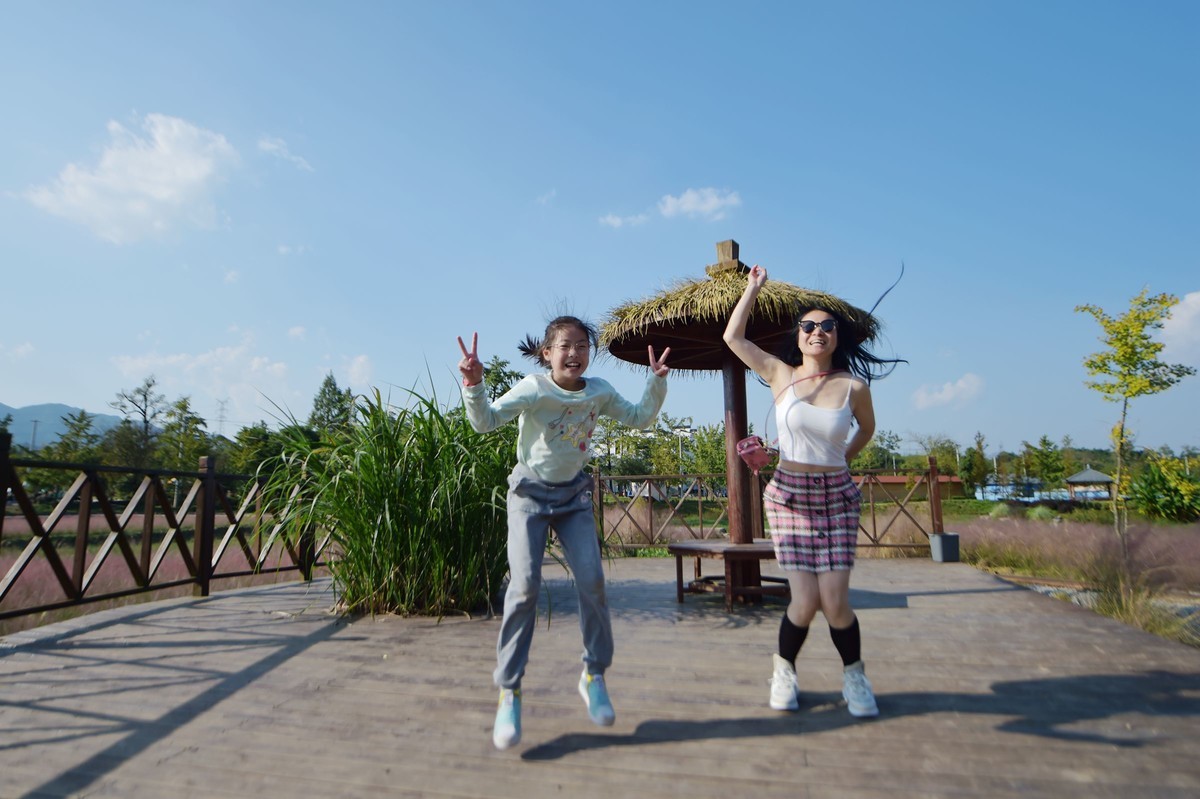 致自己之八：中年少女也可以在皖南的粉黛里风情万种！14-24原片直出