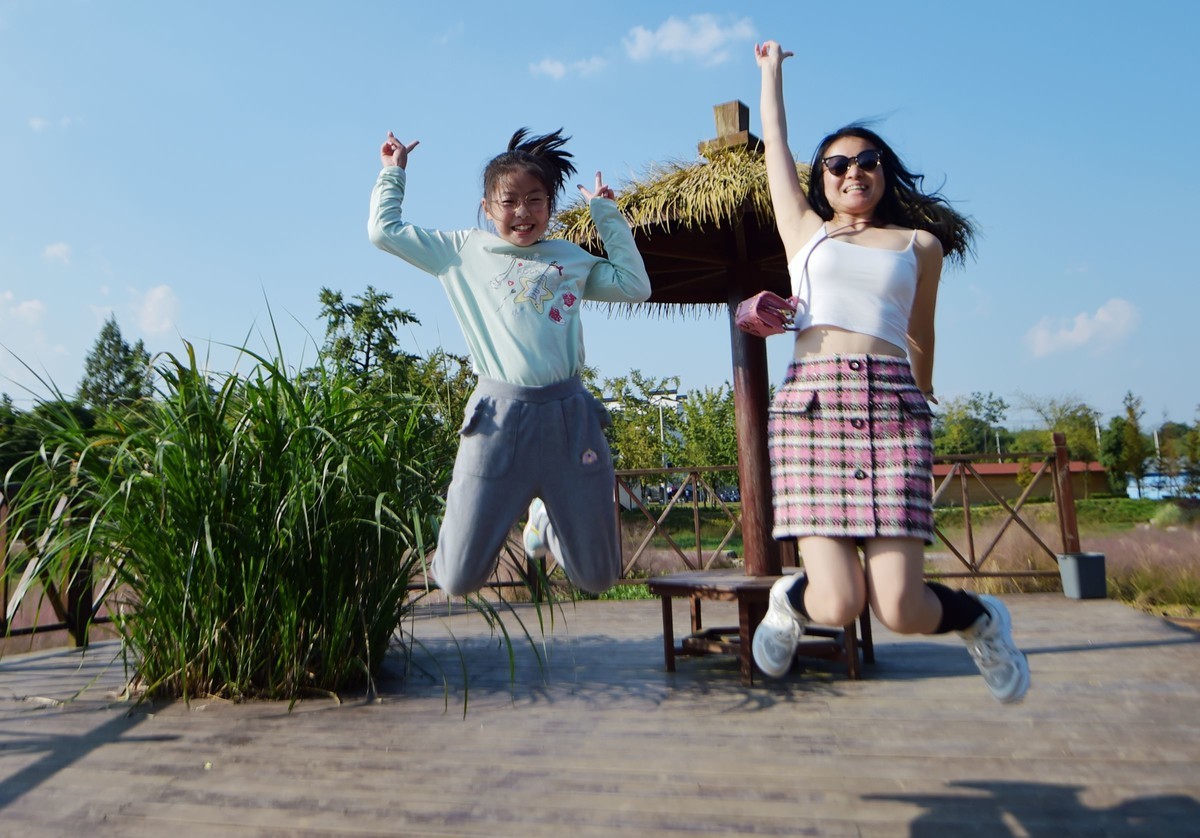 致自己之八：中年少女也可以在皖南的粉黛里风情万种！14-24原片直出