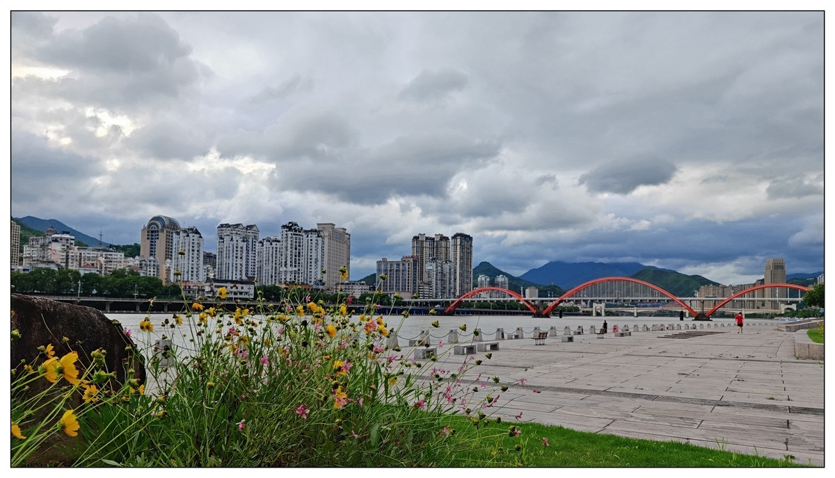 太鹤湖景色（蔚来手机随拍）