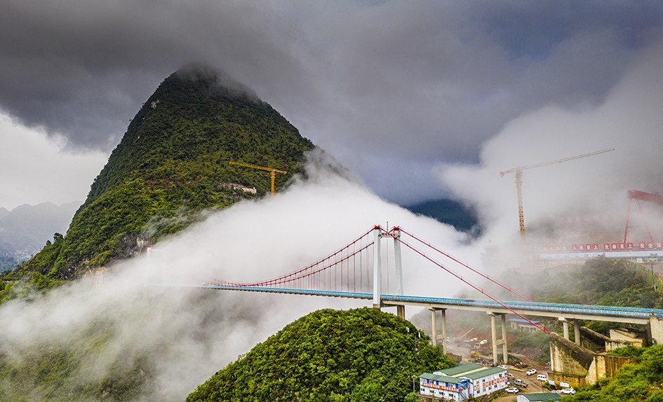 在建中的乌蒙山特大桥