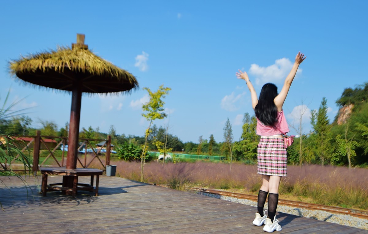 致自己之八：中年少女也可以在皖南的粉黛里风情万种！14-24原片直出