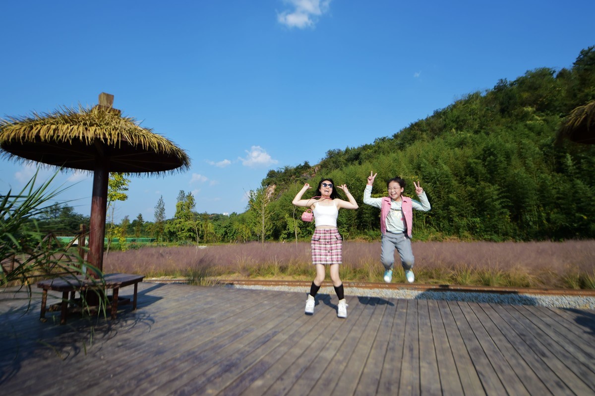 致自己之八：中年少女也可以在皖南的粉黛里风情万种！14-24原片直出