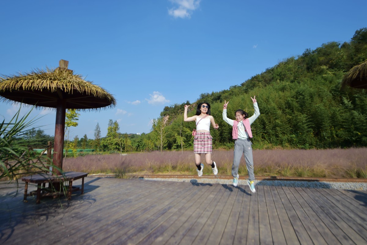 致自己之八：中年少女也可以在皖南的粉黛里风情万种！14-24原片直出