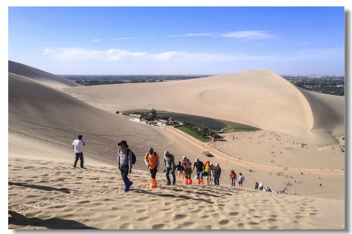 青甘大环之旅——鸣沙山月牙泉