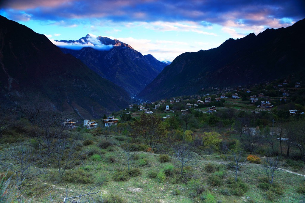 山美、水美、四川美